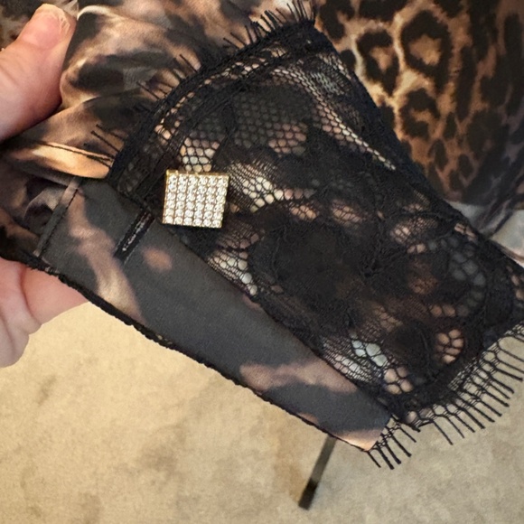 Marc Cain NWT Blouse Leopard Print with Black Camisole Under Layer 6 - Picture 5 of 7